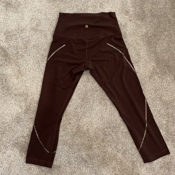 Hi rise align crop 21’ gold - Picture 3 of 6